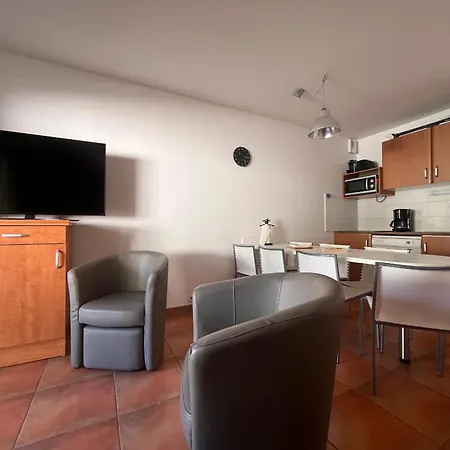 3 Avec Piscine A 200m De La Plage, - Fr-1-239-1051 *
